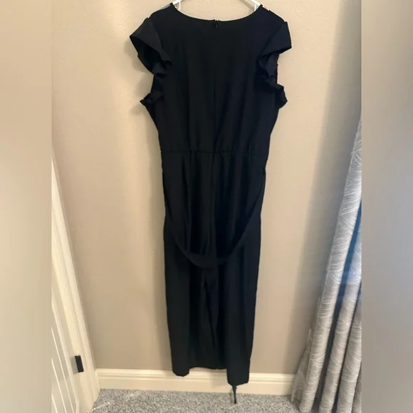 Elegant Floral Romper 🌹 - Picture 5 of 5